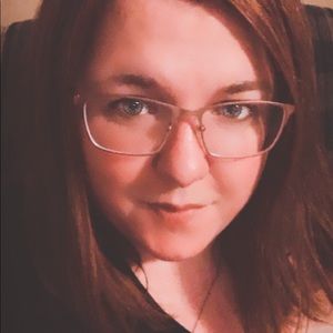 Meet your Posher, Abigail